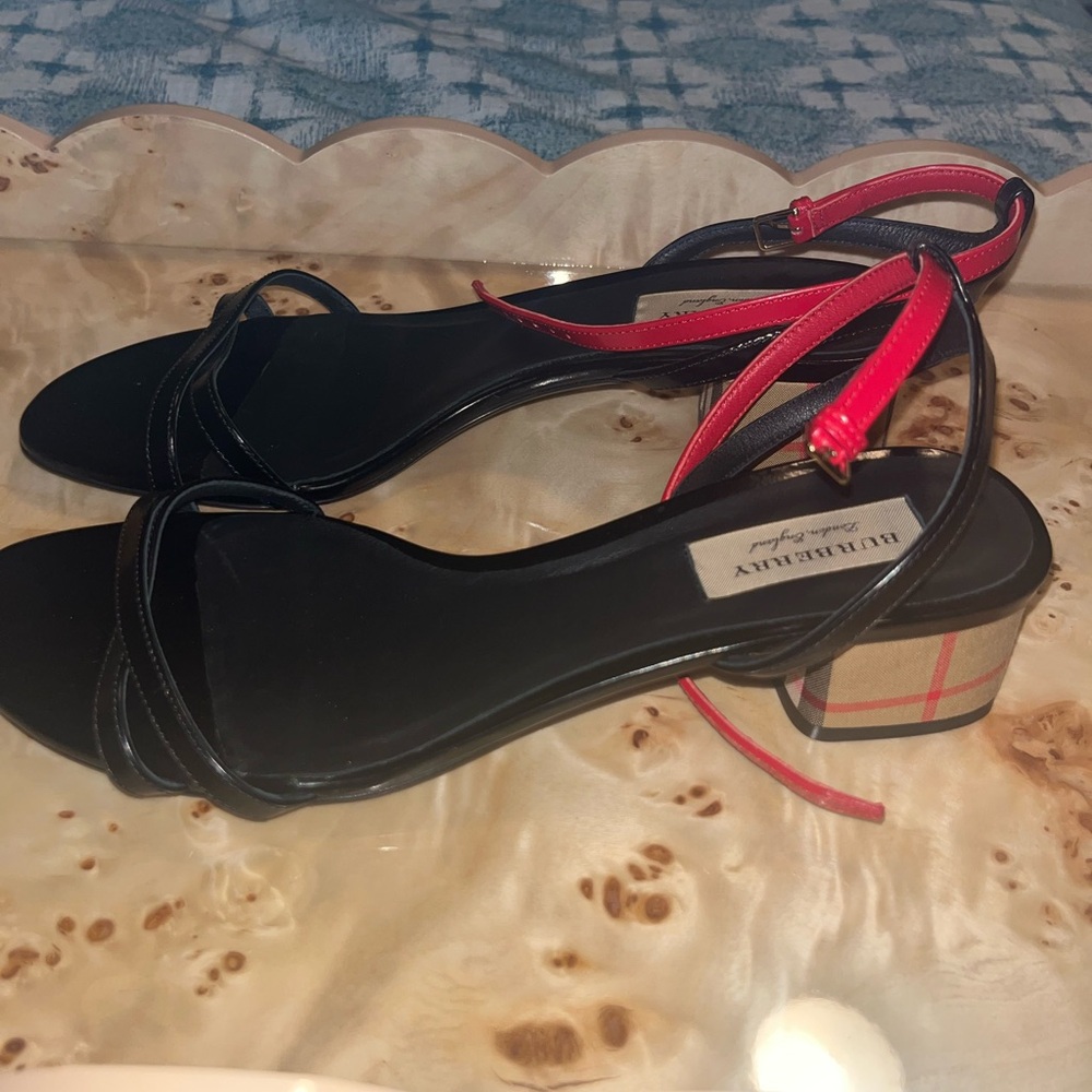 Burberry Black and Red Sandals - Picture 4 of 6
